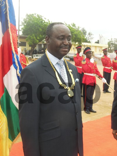 Le chef de l’Etat François Bozize apres la décoration du Président Mr Lansana Palenfo