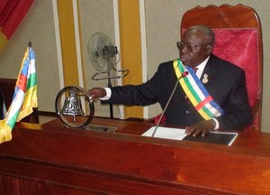 Leroy-Célestin Gaombalet à l'ouverture de la session extraordinaire du parlement (ph.Kobadobo/Acap)