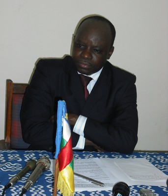 Le ministre de la Communication, Cyriaque Gonda, ouvrant les travaux de l'atelier; Photo.ACAP/Biongo