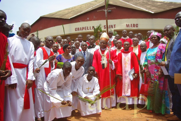 Le Cardinal Nzapalaïnga exhorte les jeunes à plus de conscience et de responsabilité 