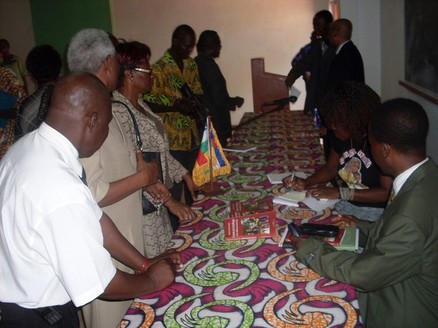 Présentation et dédicace du livre « Femmes de Centrafrique , Âmes vaillantes au cœur brisé »