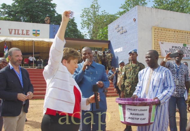 Participation symbolique de Faustin Archange Touadéra et Kristalina Georgievaau tirage au sort des bénéficiaires des projets Löndö