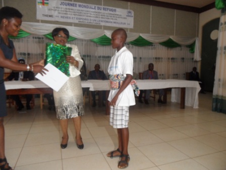 Remise de prix aux lauréats des jeux de la journée de l'enfant africain