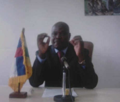 Le ministre Elie Ouéfiyo lors de la conférence de presse, Photo-ACAP/Soupou