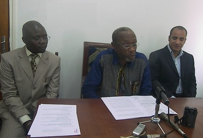 M. Philémon Dérant-Lakoué (au centre) lors de la cérémonie d'ouverture du séminaire (Photo Acap/Kogbessoua)