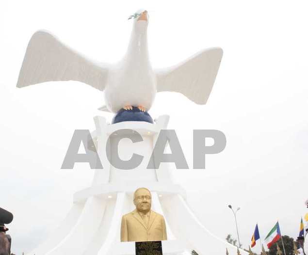 Centrafrique : inauguration d'un monument dédié à feu Omar Bongo Ondimba