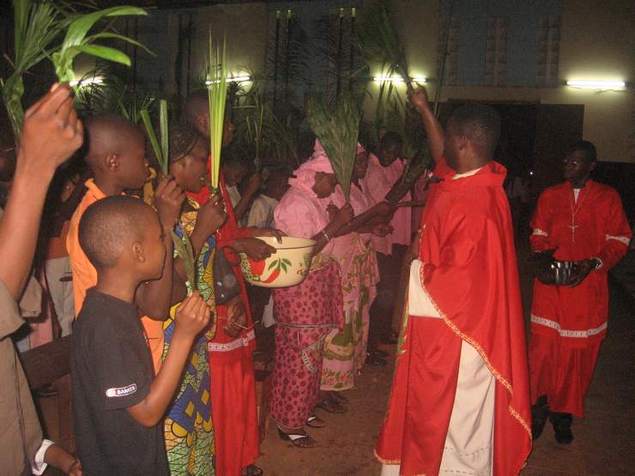 Centrafrique/Religion : Les chrétiens catholiques fêtent les rameaux Centrafrique/Religion : Les chrétiens catholiques fêtent les rameaux