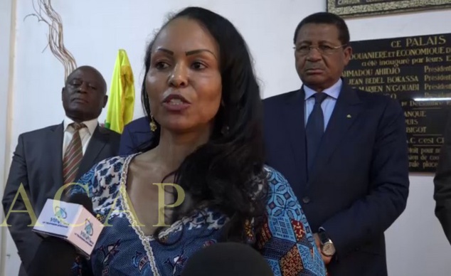 Mme Fatima Haram Acyl, répondant à la presse à l'issue de la réunion de la Commission