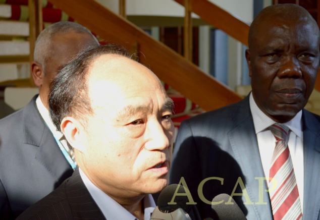 Le SG de l'UIT, Houlin Zhao, accompagné du ministre Gourna Zacko