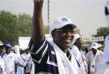 Le président tchadien réélu avec 88,70% de votes, selon les résultats provisoires
