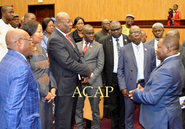Le ministre d'Etat Ngrébada s'adressant aux parlementaires, politiques et société civile centrafricains à Khartoum au Soudan Le ministre d'Etat Ngrébada s'adressant aux parlementaires, politiques et société civile centrafricains à Khartoum au Soudan