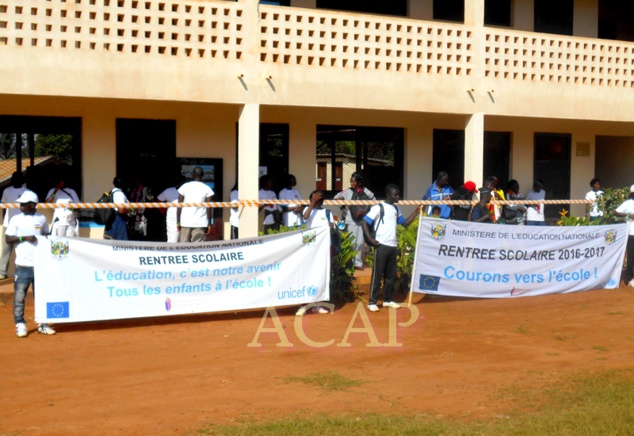 Le gouvernement centrafricain  et les partenaires au développement lancent un programme d’éducation en faveur de 900 000 enfants