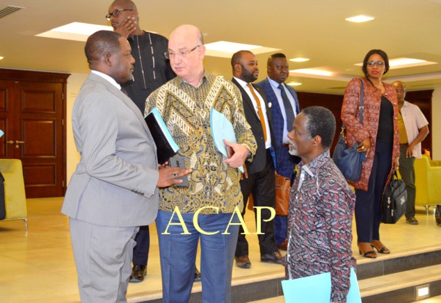 MM. Ngrébada, Ismaël Chergui et Onanga-Anyanga, dans les coulisses de Khartoum