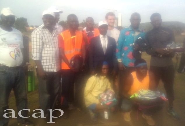 Le ministre Régis-Lionel Dounda remet des prix d’excellence à des athlètes centrafricains