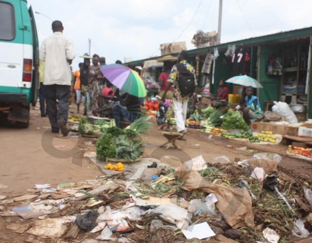 Centrafrique: Le conseiller en Communication de la mairie de Bangui lance un message aux commerçants de quitter les voies publiques Centrafrique: Le conseiller en Communication de la mairie de Bangui lance un message aux commerçants de quitter les voies publiques