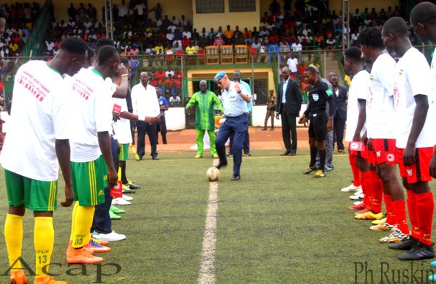 Deux des clubs phares du championnat national de football, le Diplomate football club du 8ème arrondissement de Bangui (g) et l'As Tempête Mocaf (archives ACAP)