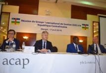 A gauche Koen,suivi de Jean-Pierre Lacroix; Firmin Ngrébada et Smail Chergui