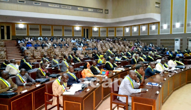 Les députés adoptent le code électoral de la République centrafricaine Les députés adoptent le code électoral de la République centrafricaine