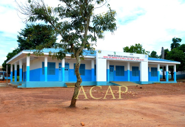 Le nouveau pavillon chirurgical d'Obo en cours de finition