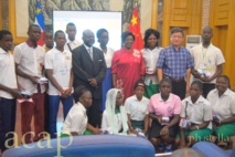 Remise de prix d’apprentissage de la langue chinoise aux élèves de Bangui