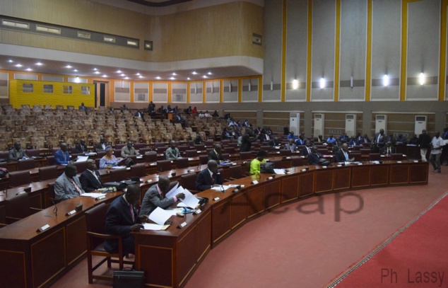 Vue de l'hémicycle de l'Assemblée nationale, lors d'une séance plénière (archives ACAP)