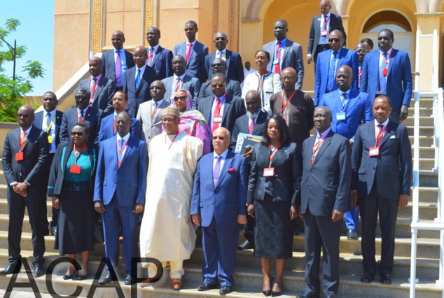 photo de famille des participants au séminaire