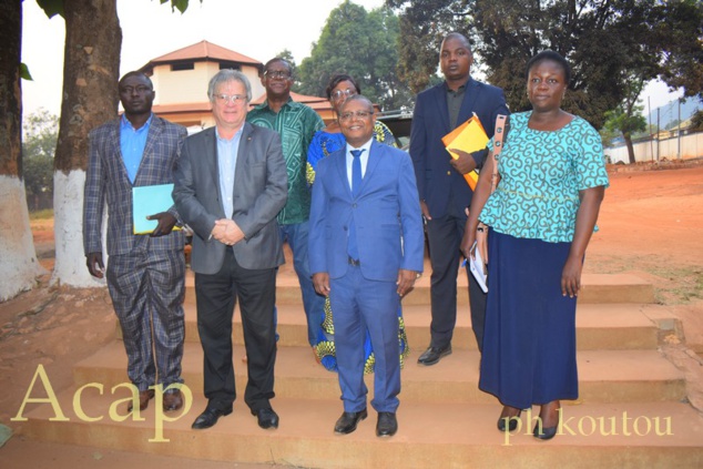 Signature de contrat de réhabilitation des formations sanitaires à hauteur de dix millions de F.CFA