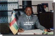 Elie Doté, Premier ministre, chef du gouvernement, ministres des Finances et du Budget (ph. Zoumbassa/Acap)