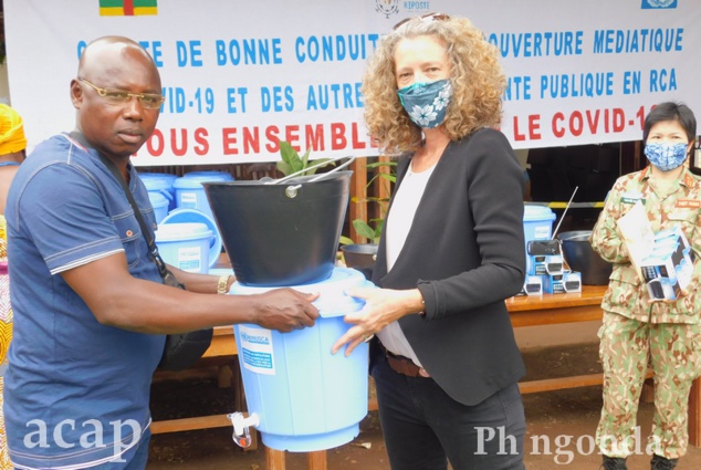 La MINUSCA  soutient les médias centrafricains avec des kits de protection contre le COVID-19