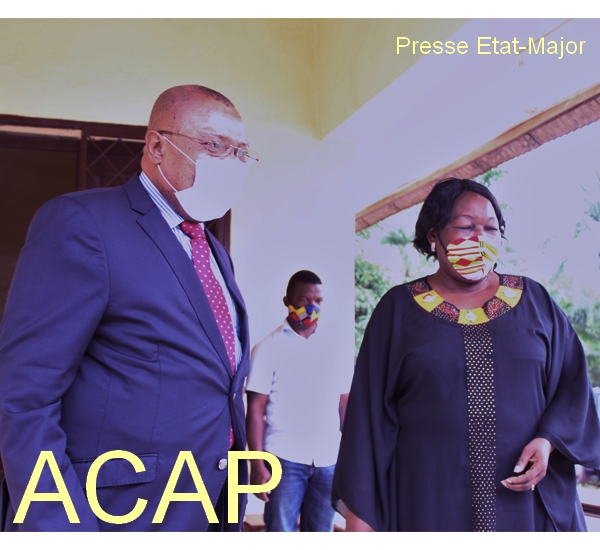 A gauche Mr D. EMBONDZA et Mme M.N KOYARA le 13 Juillet 2020 à Bangui