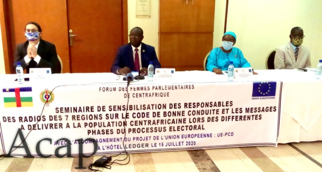 Les responsables des Radios publiques et communautaires de Centrafrique outillés sur le code de bonne conduite pendant les élections.