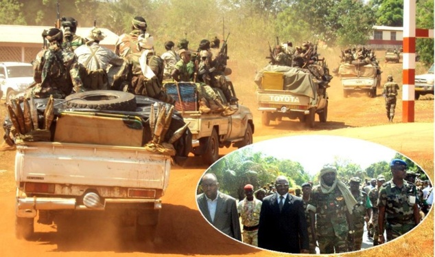 Colonne tchadienne à Damara. En médaillon, le chef de la FOMAC et l'ambassadeur du Tchad à Bangui