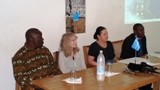 De g. à d. le ministre d'Etat à la Communication Abdou Karim Meckassoua, l'actrice américaine Mia Farrow, la directrice régionale de l'Unicef Mme Esther Guluma et le représentant de l'Unicef M.mahimbo timothy mdoe (ph. Zoumbassa, ACAP)