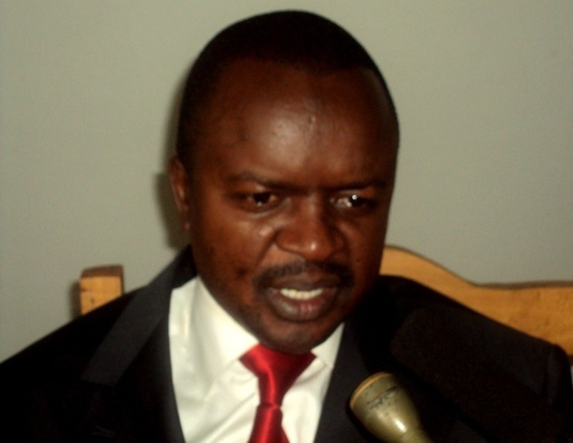 Le Président Ferdinand Alexandre Nguendet interpelle le gouvernement sur la problématique de la sécurité en Centrafrique. Le Président Ferdinand Alexandre Nguendet interpelle le gouvernement sur la problématique de la sécurité en Centrafrique.