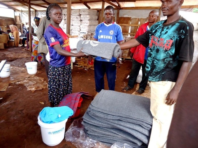 Distribution de vivres et de non-vivres à quelque 6.100 réfugiés congolais résidant à Batalimo dans la Préfecture de la Lobaye par le HCR