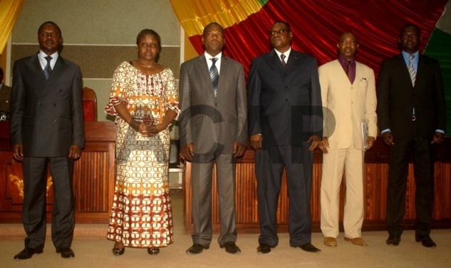 Les Conseillers Nationaux de transition redonnent confiance au Président Alexandre Ferdinand Nguendet Les Conseillers Nationaux de transition redonnent confiance au Président Alexandre Ferdinand Nguendet