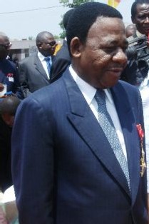 Le Gouverneur de la BEAC, M.Mamalépot, élevé à titre exceptionnel au grade de Grand Officier dans l'ordre du Mérite Centrafricain (ph. Ndouba-Beret/Acap)