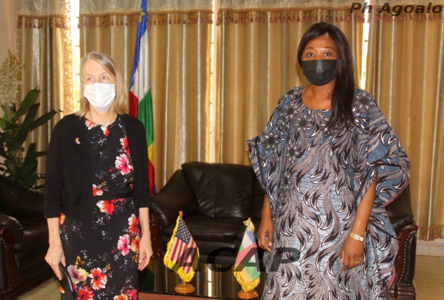 La Ministre des Affaires Etrangères s’entretient avec la diplomate américaine en fin de mission en Centrafrique