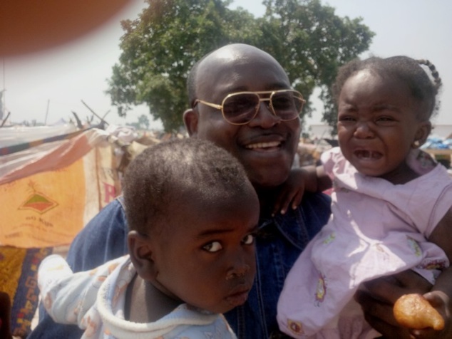Emile-Gros-Raymond Nakombo interpelle les leaders des partis politiques, la société civile et les chefs religieux à œuvrer pour la cohésion sociale