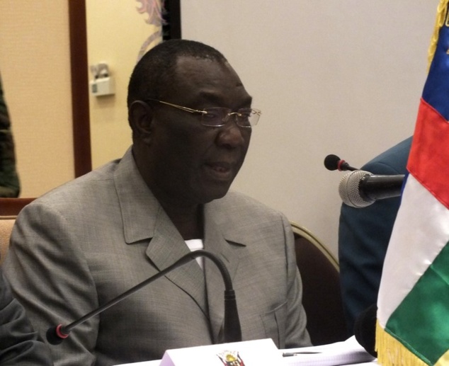 Le Chef de l’Etat de la transition, Michel Djotodia Am Nondroko lance un appel pressant à tous les travailleurs de reprendre le travail dès le 2 janvier 2014