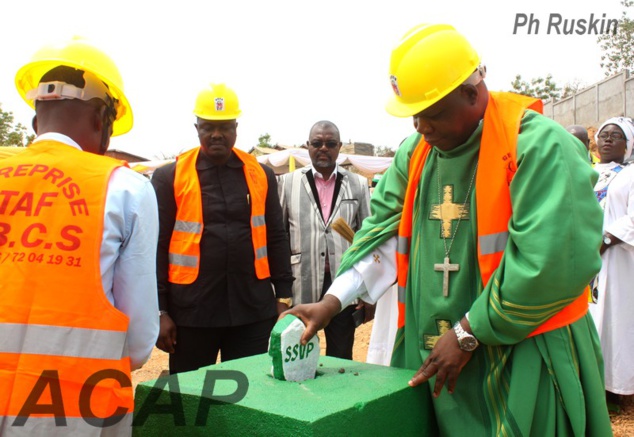 Le Cardinal Nzapalainga célébre la messe d’ouverture du jubilé de 50 ans couplée de la pose de la pierre de construction du siège de la Société Saint Vincent de Paul