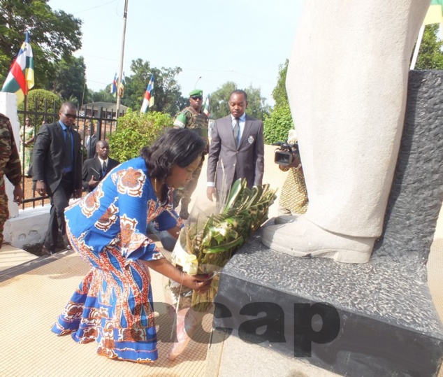 La Présidente Catherine Samba-Panza convie ses compatriotutour à méditer au tour des idéaux du Président Fondateur Barthelemy Boganda