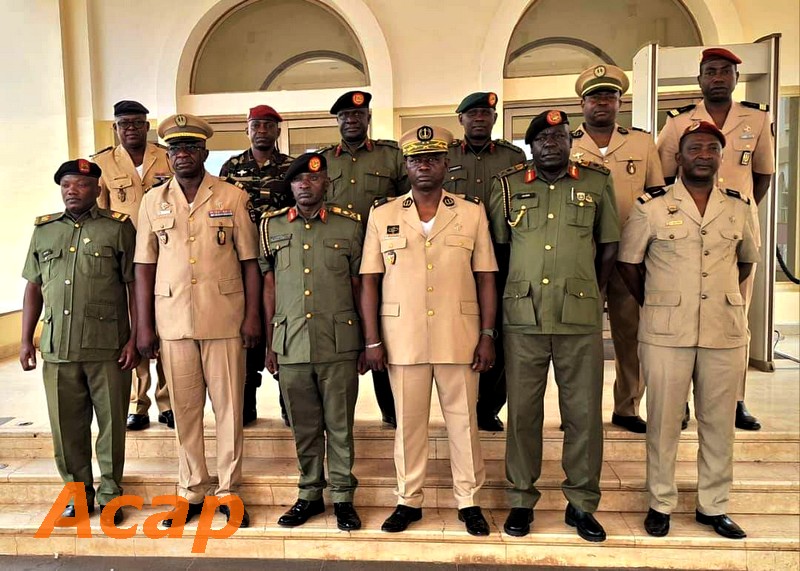 Fin de rencontre des experts militaires Centrafricains et Ougandais à Bangui Fin de rencontre des experts militaires Centrafricains et Ougandais à Bangui