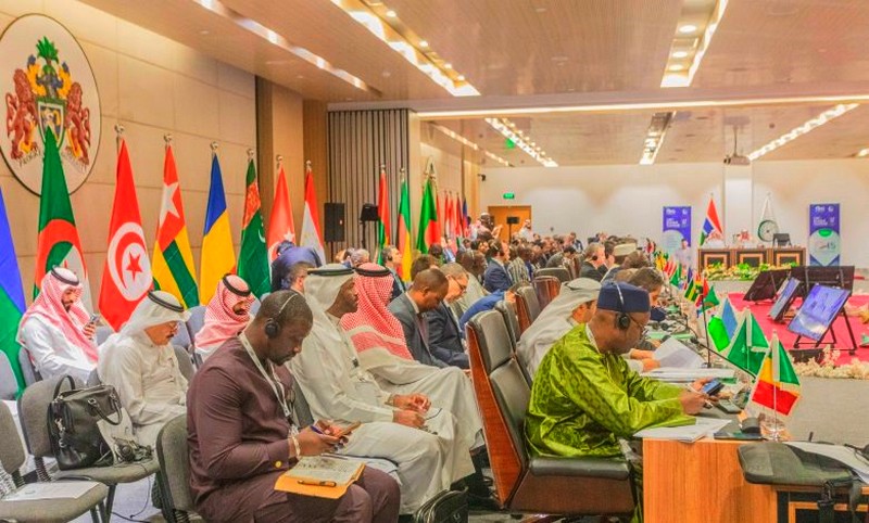 Des hauts responsables des États membres se réunissent pour préparer le sommet de l'OCI en Gambie