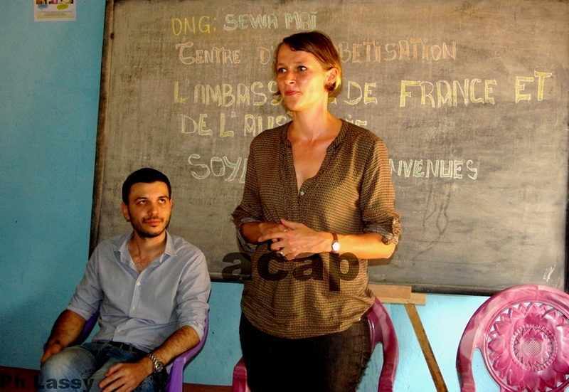 Zoé Tiller constate les réalisations de l’ONG Séwa Maï