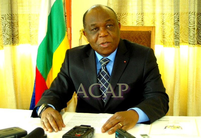 Le Ministre Léopold Mboli-Fatrane signale trois nouvelles sous-préfectures de l’ouest « zones conformes au processus de Kimberley »