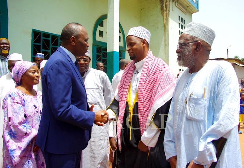 Joseph Yakété après la prière du vendredi à la mosquée centrale