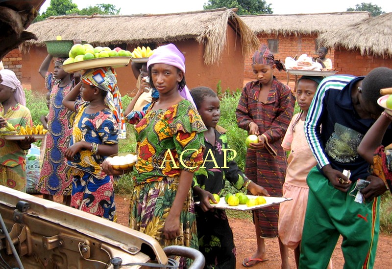 Jeunes filles à Pombolo (Photo d'archives)