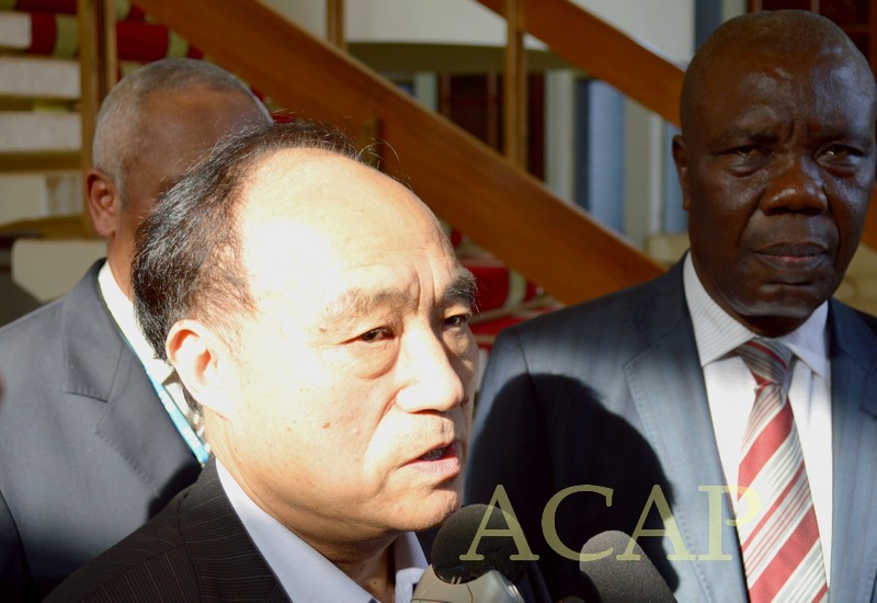 Le SG de l'UIT, Houlin Zhao, accompagné du ministre Gourna Zacko