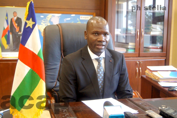 Le ministre du Commerce et de l'Industrie, Côme Hassan